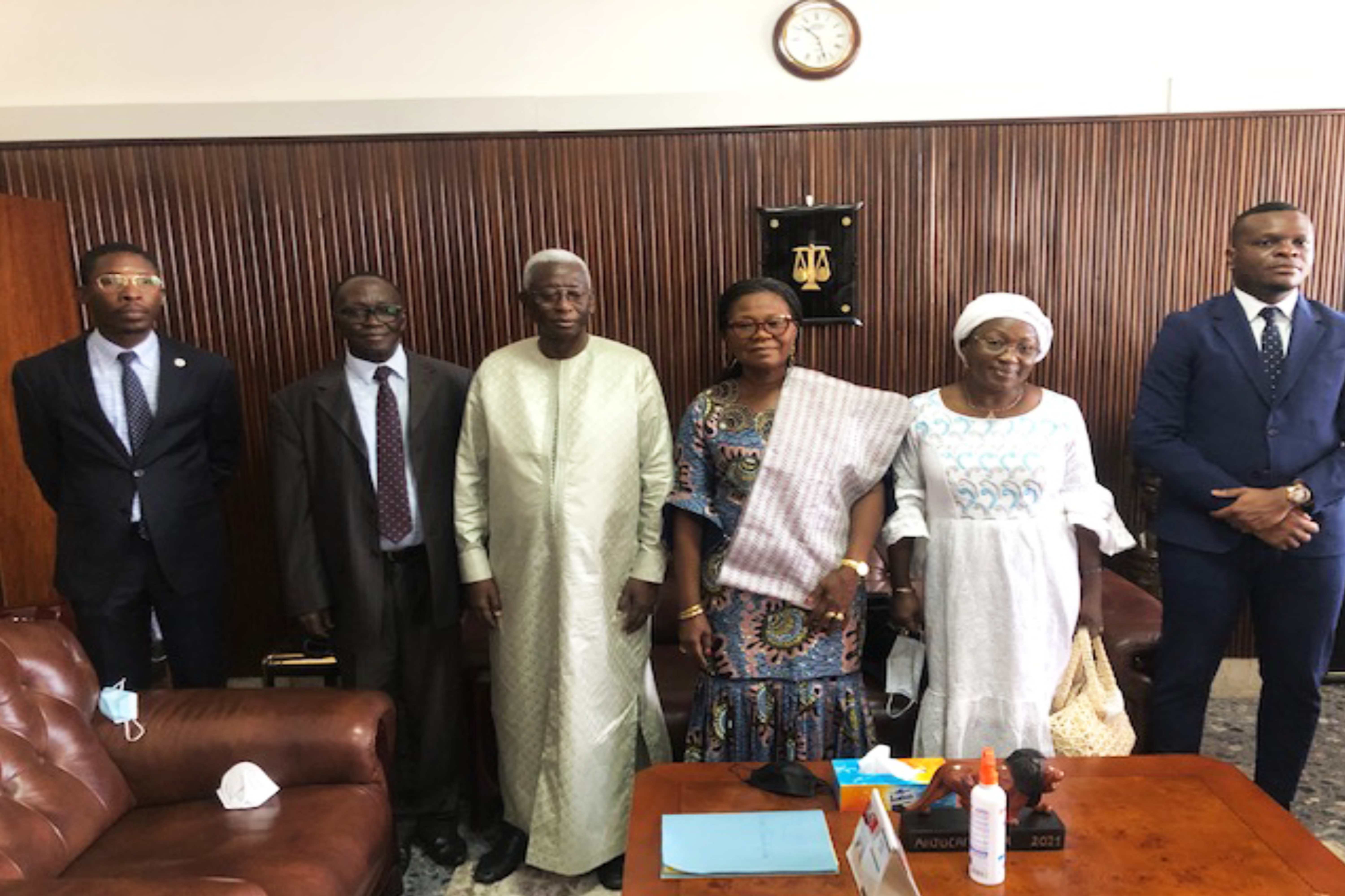 Visite de la Délégation Haute Cour de Justice du Bénin  à la Cour suprême du Sénégal 